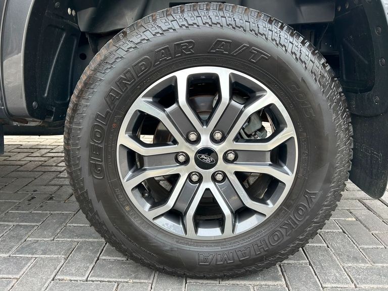 Ford Ranger Limited 3.0 V6 4x4 CD TB Die. Aut