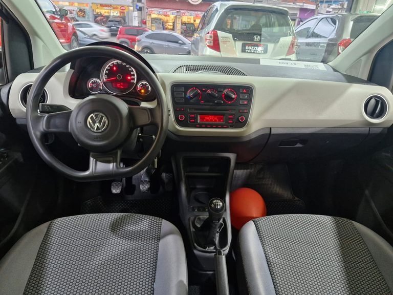 VolksWagen up! move 1.0 TSI Total Flex 12V 5p