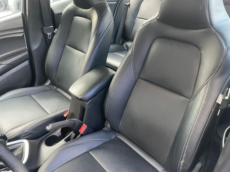 Chevrolet ONIX SEDAN Plus LT 1.0 12V Flex 4p Mec.