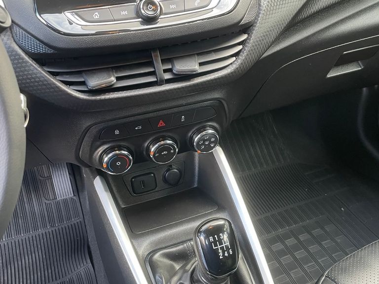 Chevrolet ONIX SEDAN Plus LT 1.0 12V Flex 4p Mec.