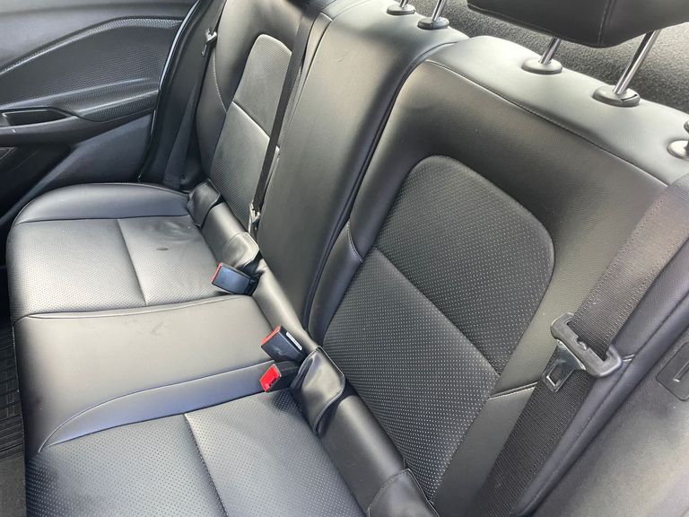 Chevrolet ONIX SEDAN Plus LT 1.0 12V Flex 4p Mec.