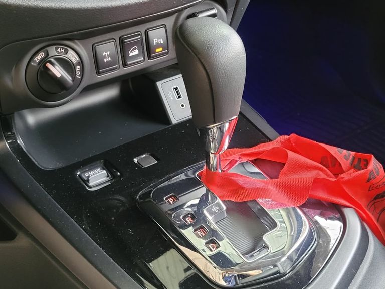 Nissan Frontier PRO4X CD 4x4 2.3 Bi-TB Die. Aut