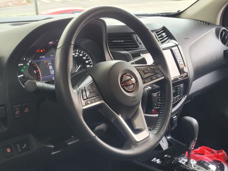 Nissan Frontier PRO4X CD 4x4 2.3 Bi-TB Die. Aut