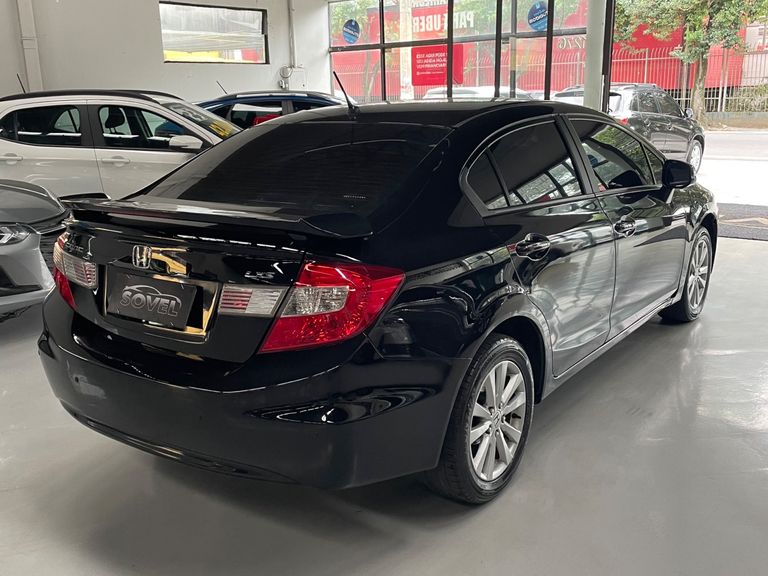 Honda Civic Sedan LXS 1.8/1.8 Flex 16V Aut. 4p