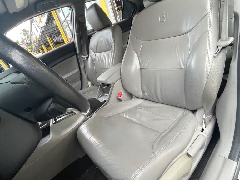 Honda Civic Sedan LXS 1.8/1.8 Flex 16V Aut. 4p