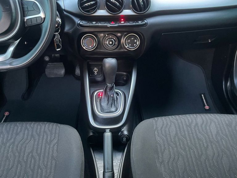Fiat CRONOS DRIVE 1.8 16V Flex Aut.