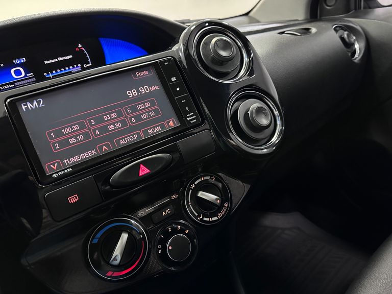 Toyota ETIOS CROSS 1.5 Flex 16V 5p Aut.
