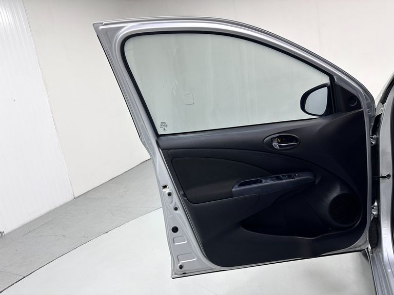 Toyota ETIOS CROSS 1.5 Flex 16V 5p Aut.