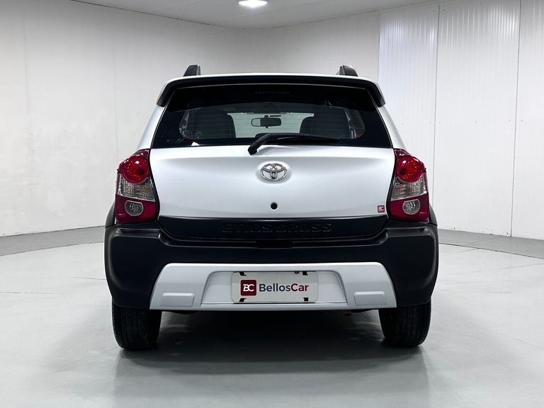 Toyota ETIOS CROSS 1.5 Flex 16V 5p Aut.