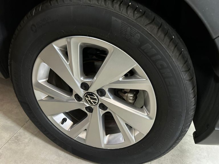 VolksWagen Nivus Comfortline 1.0 200 TSI Flex Aut.