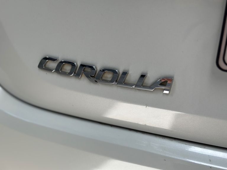 Toyota Corolla GLi 2.0 16V Flex Aut.