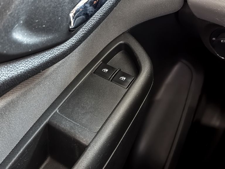 Chevrolet ONIX HATCH LT 1.0 8V FlexPower 5p Mec.