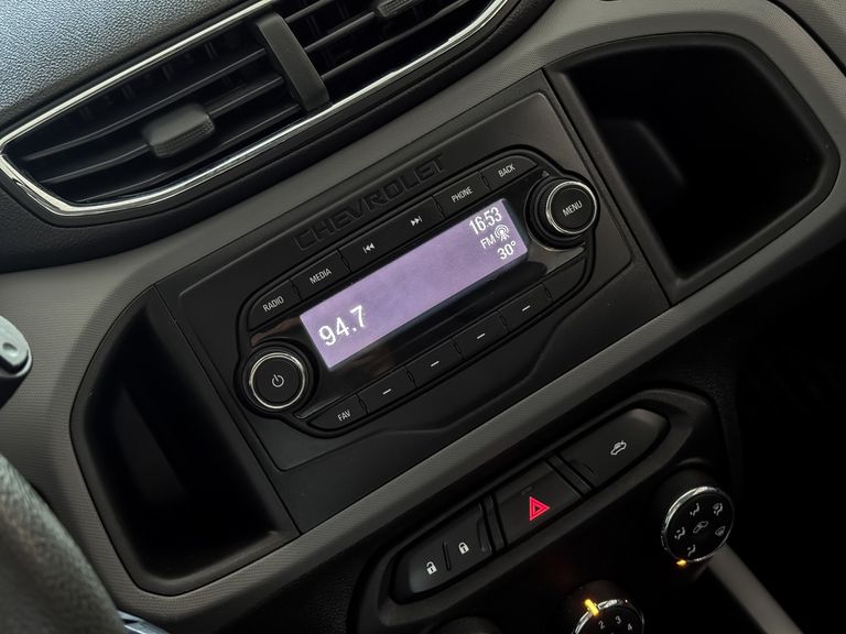 Chevrolet ONIX HATCH LT 1.0 8V FlexPower 5p Mec.