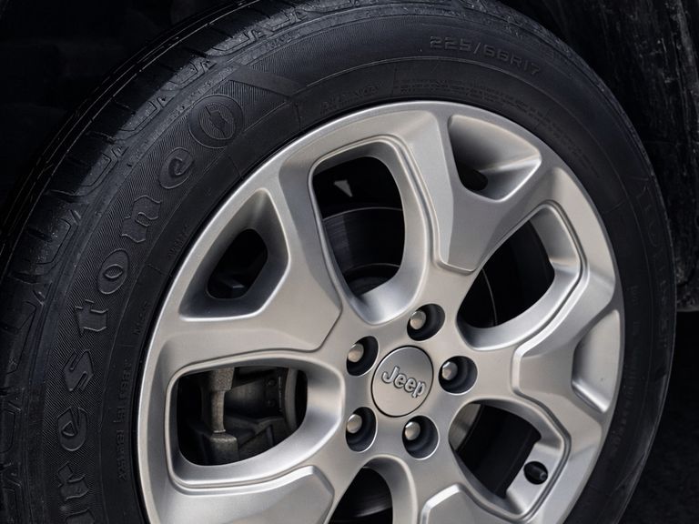 Jeep COMPASS LONGITUDE 2.0 4x4 Dies. 16V Aut.