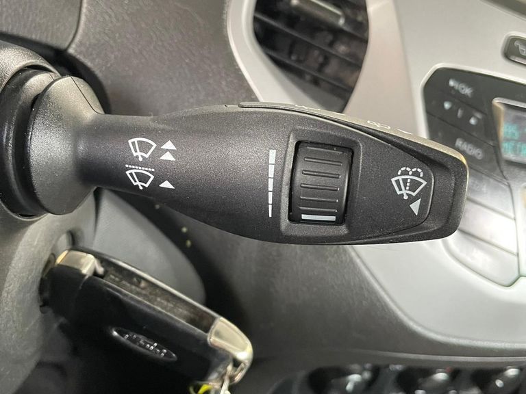 Ford Ka 1.5 SE/SE PLUS 16V Flex 5p