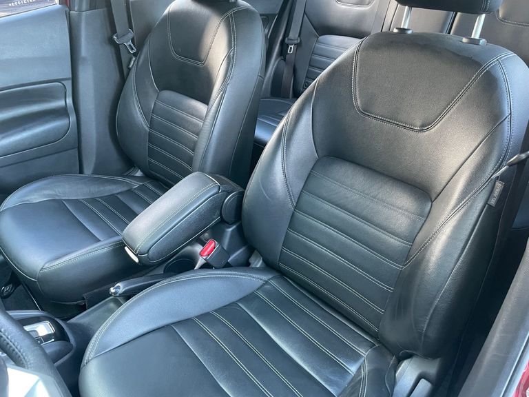 Nissan KICKS UCL 1.6 16V Flex 5p Aut.