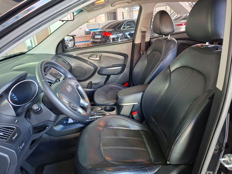 Hyundai ix35 2.0 16V 170cv 2WD/4WD Aut.