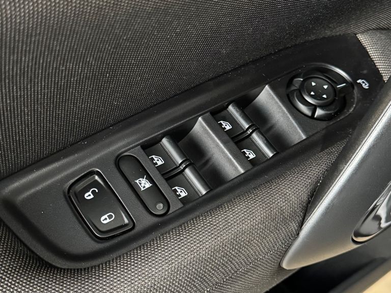 Fiat Toro Freedom 1.8 16V Flex Aut.