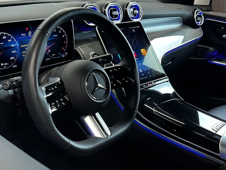 Mercedes GLC-300 AMG L. Cou. 4M 2.0 TB Aut. (Híb)