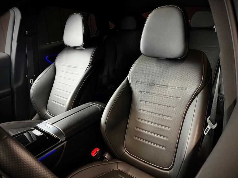 Mercedes GLC-300 AMG L. Cou. 4M 2.0 TB Aut. (Híb)