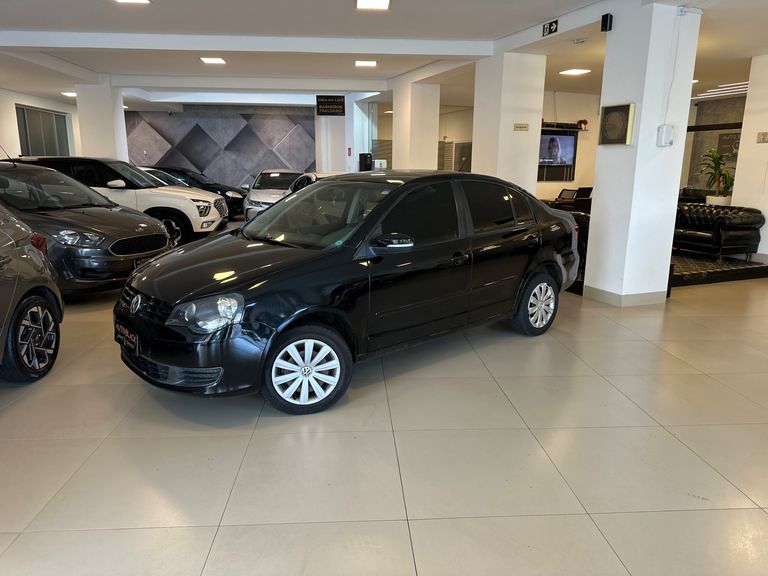 VolksWagen Polo Sedan 1.6 Mi Total Flex 8V 4p