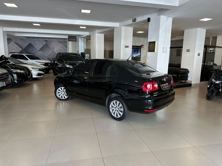 VolksWagen Polo Sedan 1.6 Mi Total Flex 8V 4p