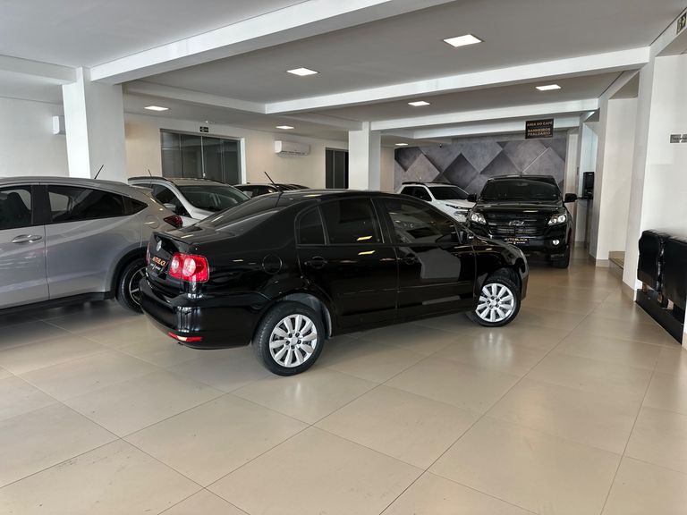 VolksWagen Polo Sedan 1.6 Mi Total Flex 8V 4p