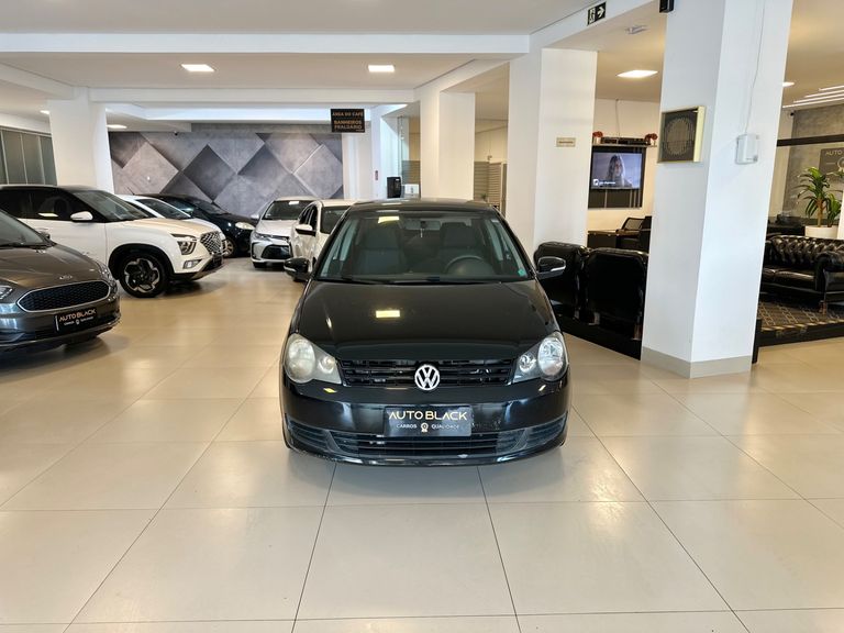 VolksWagen Polo Sedan 1.6 Mi Total Flex 8V 4p