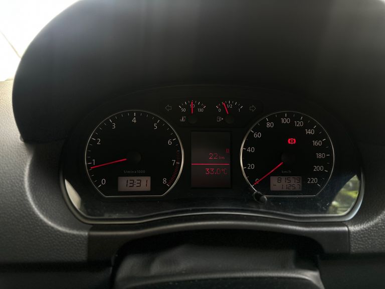 VolksWagen Polo Sedan 1.6 Mi Total Flex 8V 4p