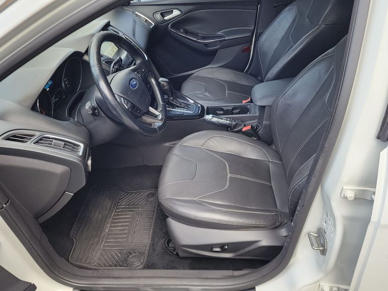 Ford Focus Fastback TIT./T.PLUS 2.0 Flex Aut.