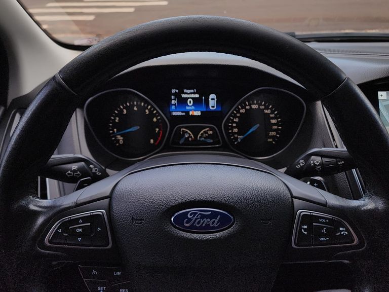 Ford Focus Fastback TIT./T.PLUS 2.0 Flex Aut.