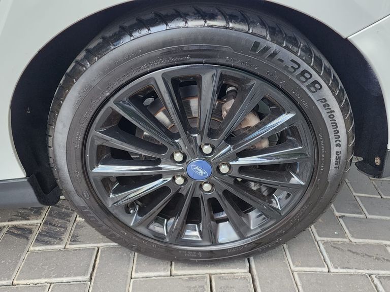 Ford Focus Fastback TIT./T.PLUS 2.0 Flex Aut.