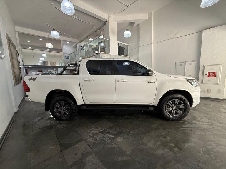 Toyota Hilux CD SR 4x4 2.8 TDI Diesel Aut.