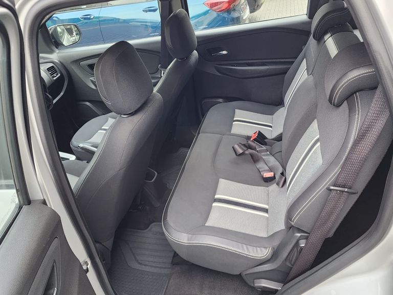 Chevrolet SPIN ACTIV 1.8 8V Econo. Flex 5p Aut.