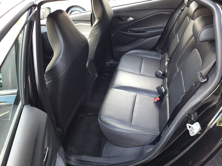 Chevrolet ONIX HATCH PREM. 1.0 12V TB Flex 5p Aut.