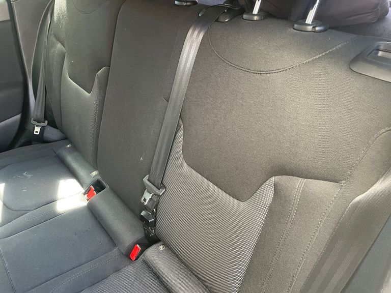 Jeep Renegade 1.8 4x2 Flex 16V Aut.