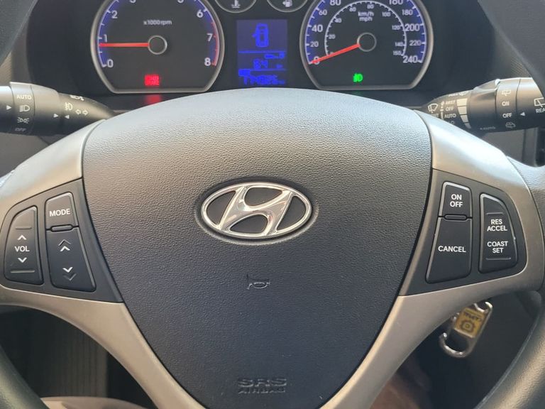 Hyundai i30cw 2.0 16V 145cv Mec. 5p