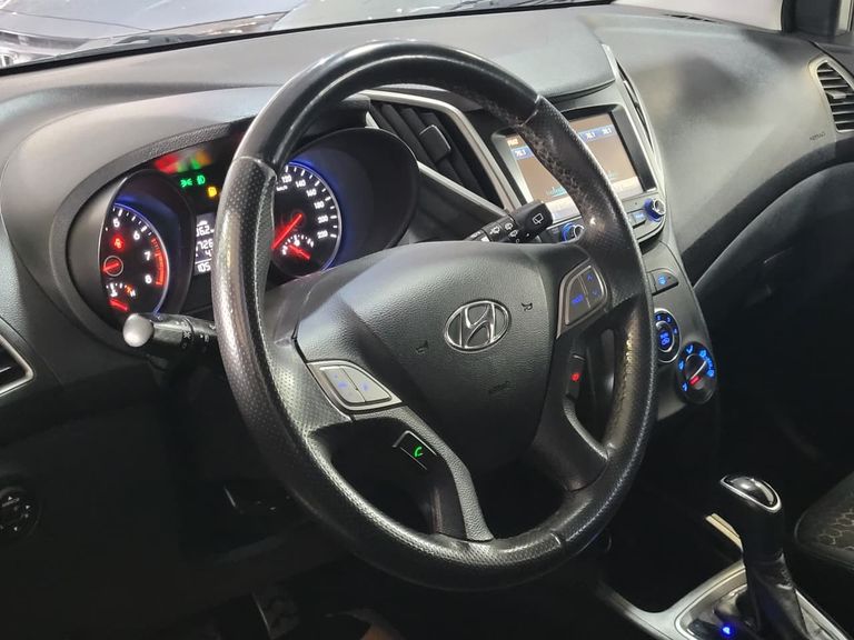 Hyundai HB20X Style 1.6 Flex 16V Aut.