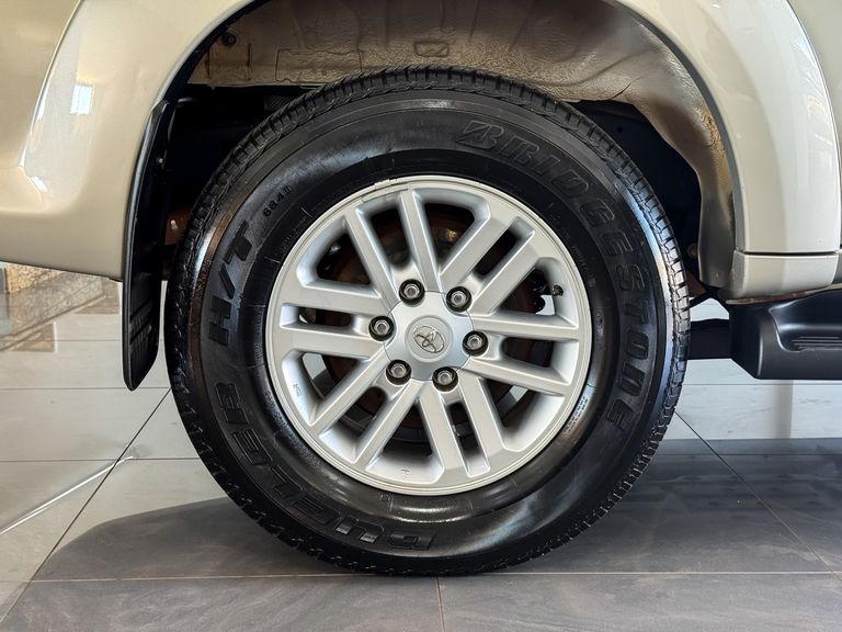 Toyota Hilux SW4 SRV D4-D 4x4 3.0 TDI Dies. Aut