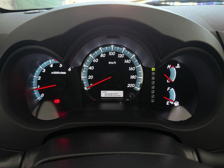 Toyota Hilux SW4 SRV D4-D 4x4 3.0 TDI Dies. Aut