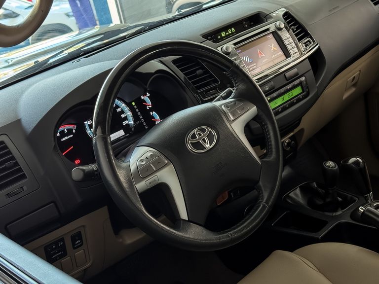 Toyota Hilux SW4 SRV D4-D 4x4 3.0 TDI Dies. Aut