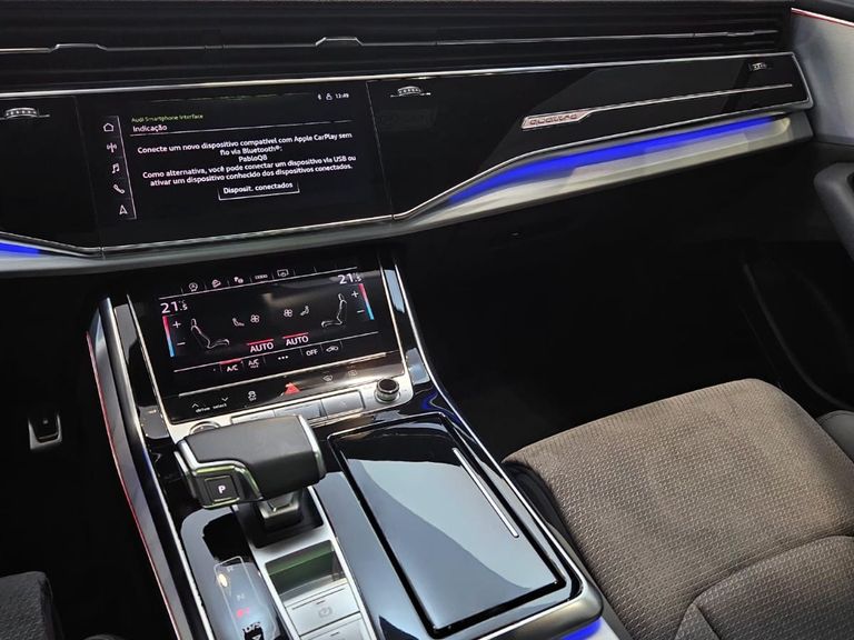 Audi Q8 Perfo. 3.0 TFSI Quattro S-tron/(Híb.)