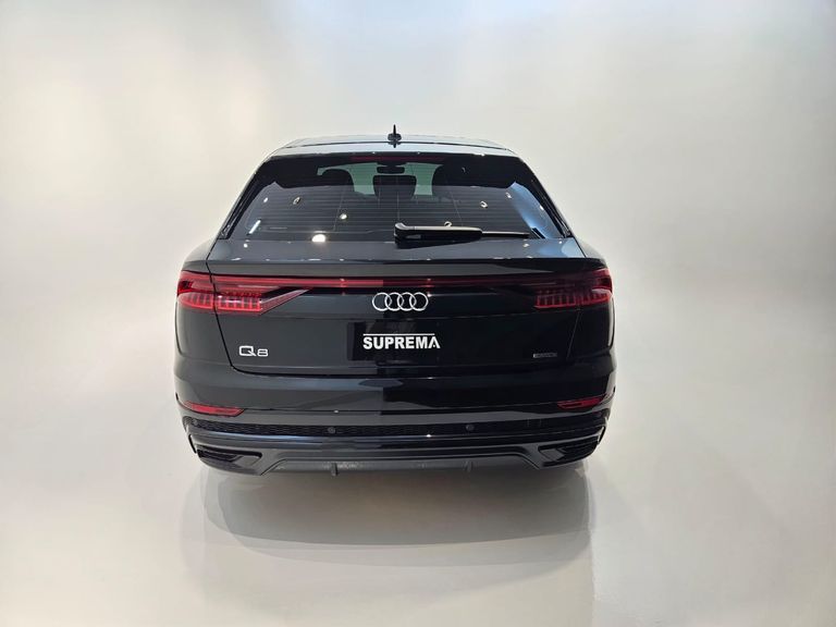 Audi Q8 Perfo. 3.0 TFSI Quattro S-tron/(Híb.)