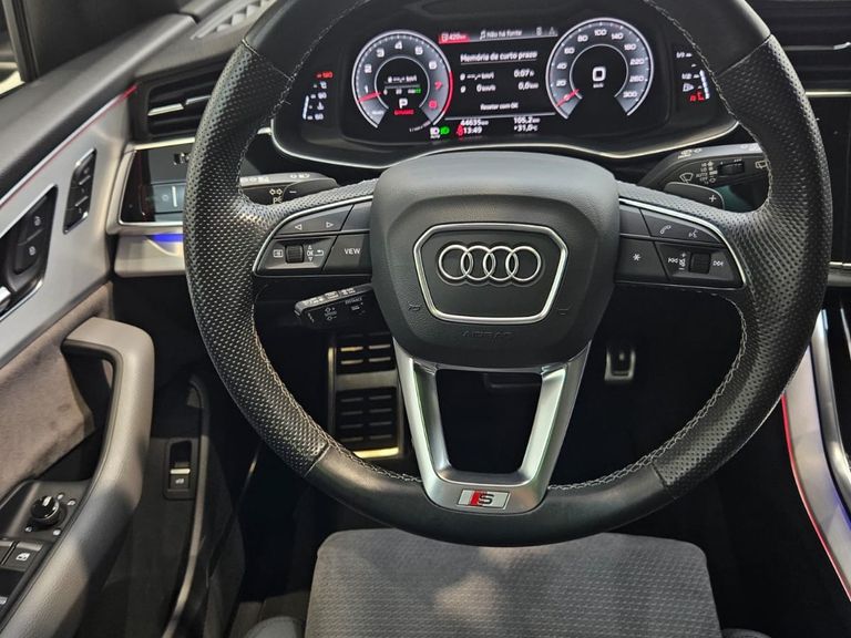 Audi Q8 Perfo. 3.0 TFSI Quattro S-tron/(Híb.)