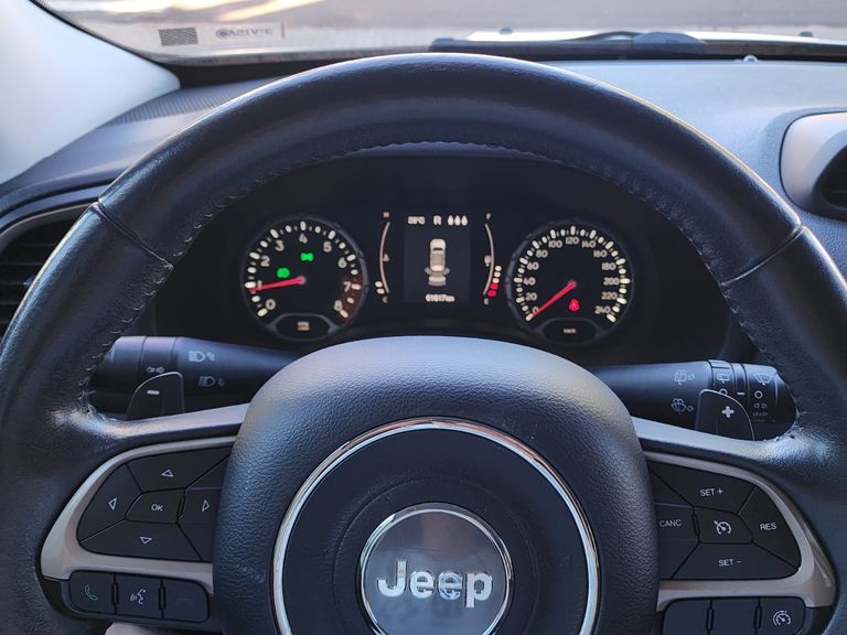 Jeep Renegade Longitude 1.8 4x2 Flex 16V Aut.