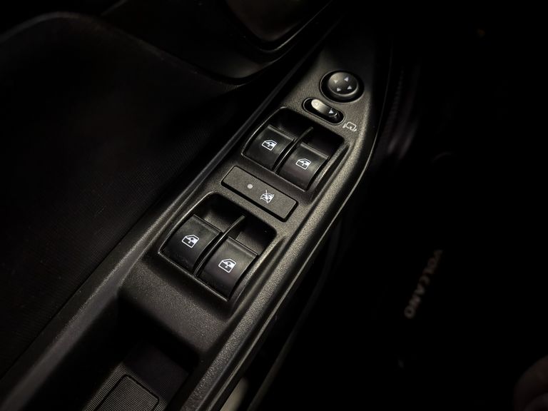 Fiat Strada Volcano 1.3 Flex 8V CD