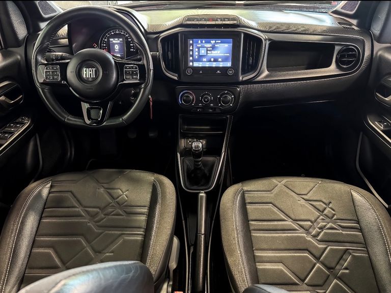 Fiat Strada Volcano 1.3 Flex 8V CD