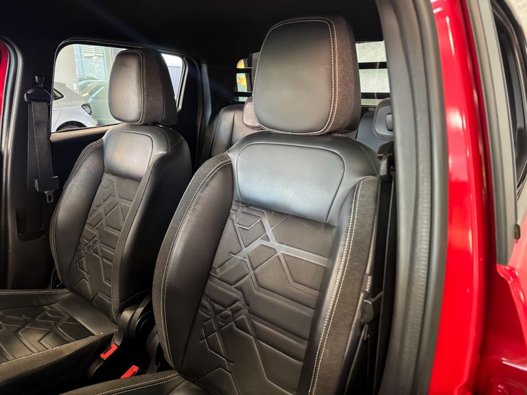 Fiat Strada Volcano 1.3 Flex 8V CD