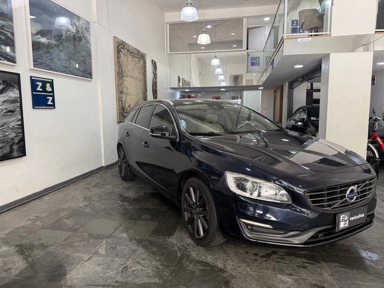 Volvo V60 T-4 MOMENTUM 2.0 190cv 5p