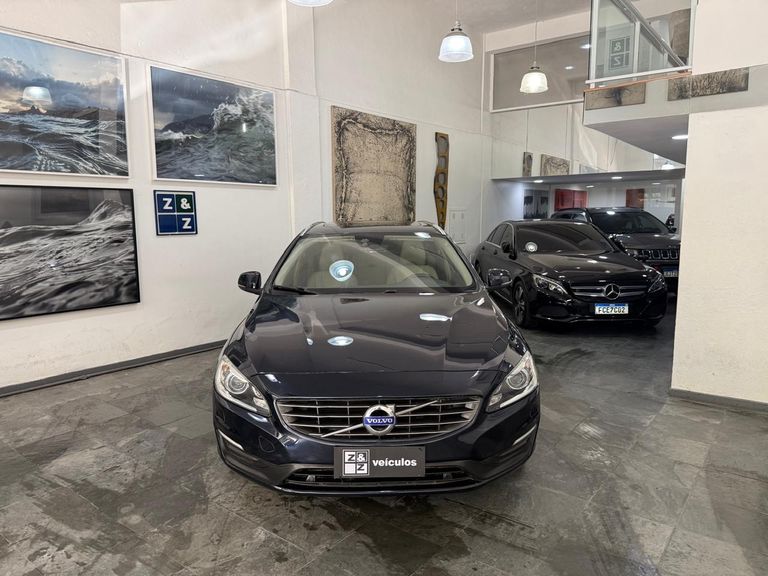 Volvo V60 T-4 MOMENTUM 2.0 190cv 5p
